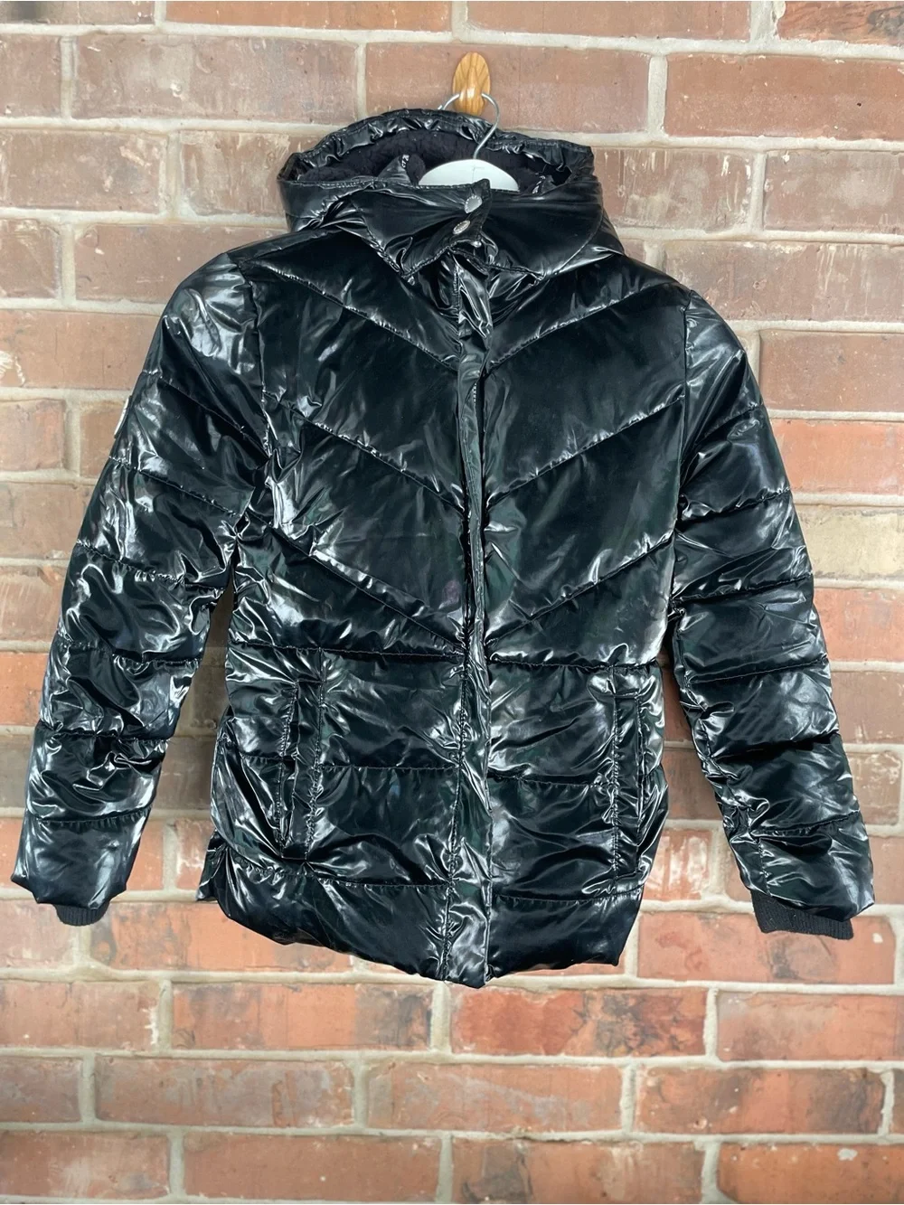 Girls Black Quilted Puffer Jacket with Fleece inside and Hood size Small, 7/8